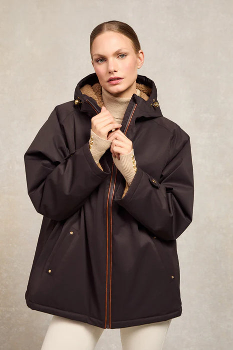 (Holland Cooper) One Size Lightweight Waterproof Jacket - Chocolate (Women's)