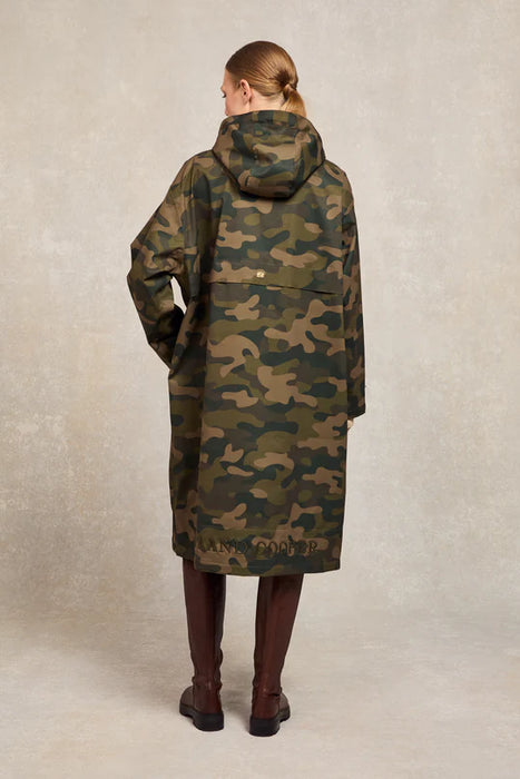 (Holland Cooper) One Size Waterproof Coat -  Camo (Women's)