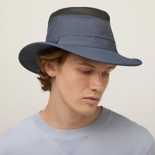 (Tilley) Airflo Medium Brim LTM5 - Midnight Navy (Unisex)
