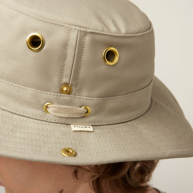 (Tilley) T3 Classic - Khaki (Unisex)