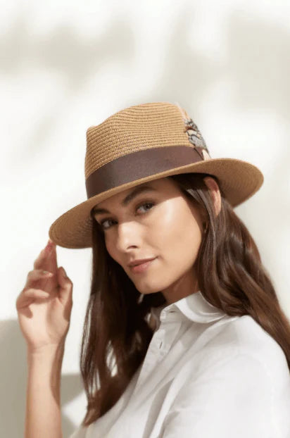 (Hicks & Brown) Aldeburgh Fedora - Natural/Brown (Women's)