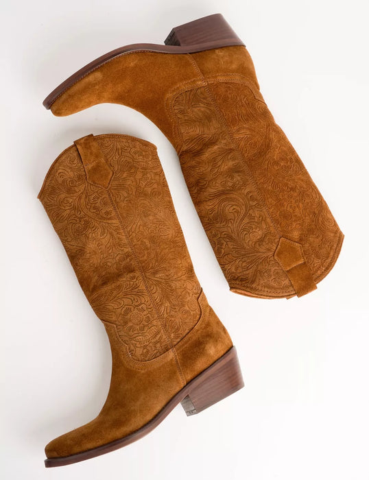 (Penelope Chilvers) Goldie Cordoban Suede Boot (Women's)