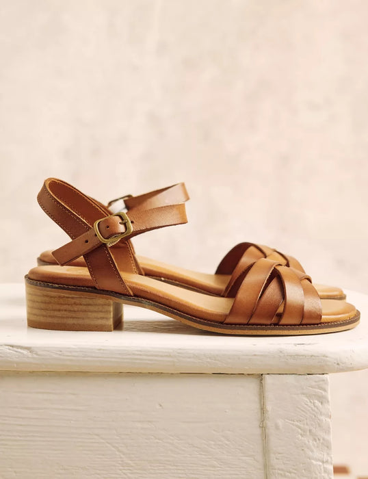 (Penelope Chilvers) Heeled Shepherdess Leather Sandel (Women's)