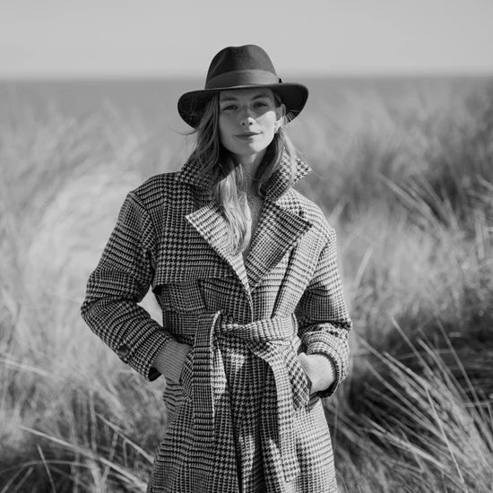 (Hicks & Brown) Norfolk Fedora - Dark Brown (Women's)