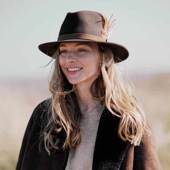 (Hicks & Brown) Suffolk Fedora Hat in Dark Brown - Bronze Feather (Women's)