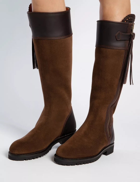 (Penelope Chilvers) Inclement Long Tassel Boots (Women's)