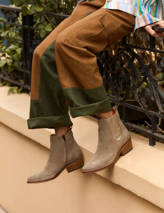 (Penelope Chilvers) Rove Suede Boots - Camel (Women's)