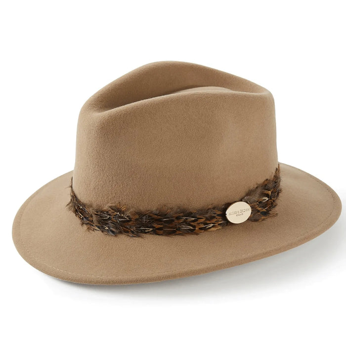 (Hicks & Brown) Suffolk Fedora Pheasant Wrap - Camel (Women's)